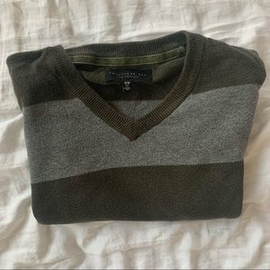 Forever 21 V-Neck Sweater